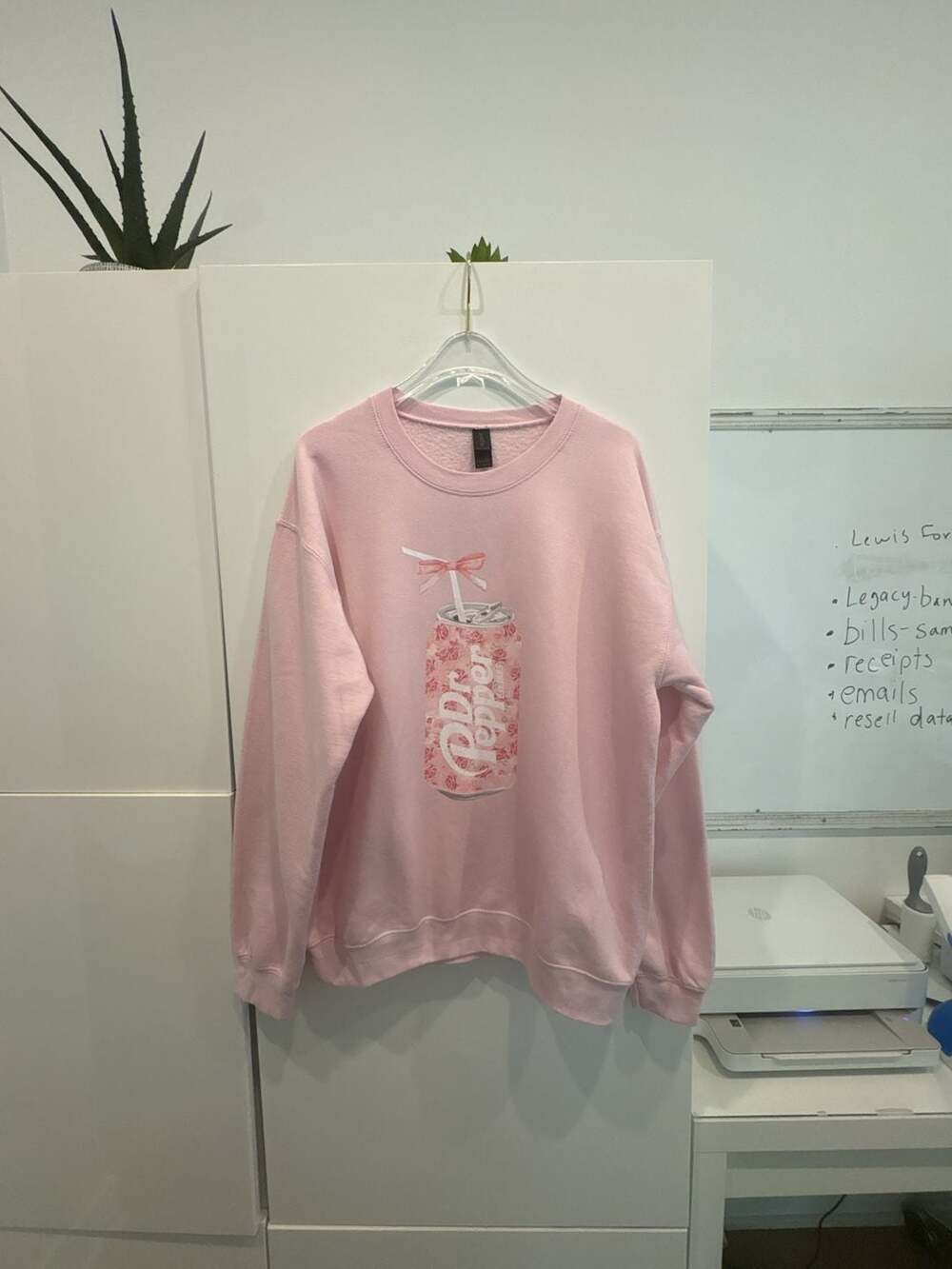 Gildan Dr. Pepper Floral Can Graphic Sweatshirt Pink Size M